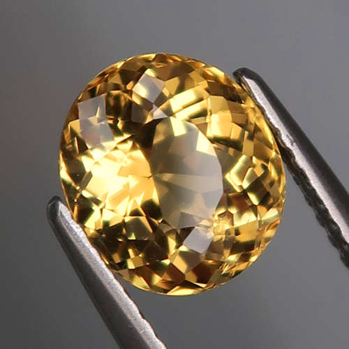 2.07Ct.RARE COLOR! Yellow Aquamarine Brazil Full Sparkling Natural