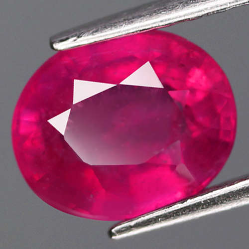 4.40Ct. Ruby  Oval Facet Red Sparkling&Good Color!  Natural