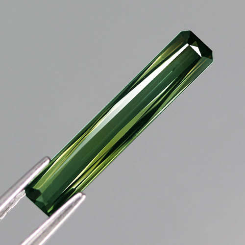 1.01Ct.  Green Tourmaline Scissor Cut SHINNING Untreated Natural