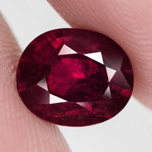 3.89Ct.  Cherry Red Rhodolite Oval  Garnet Africa Precious Gem Ravishing! Natural