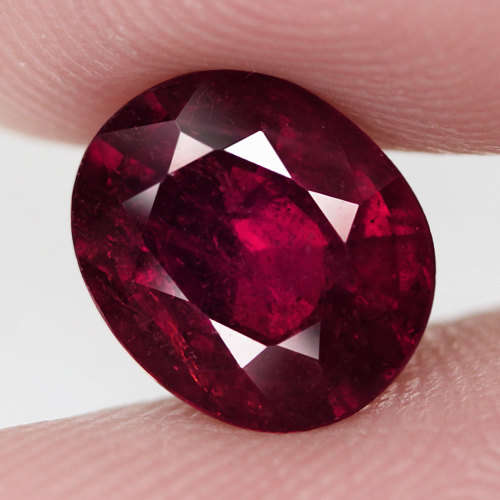 3.89Ct.  Cherry Red Rhodolite Oval  Garnet Africa Precious Gem Ravishing! Natural