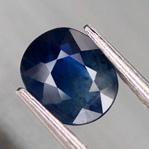 0.80Ct.  Sapphire Blue Oval  Ravishing For Jewelry  Natural