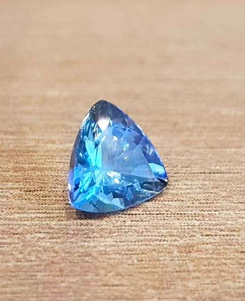 Purplish Blue Tanzanite 1.04Cts . Ravishing Colour & Full Fire!