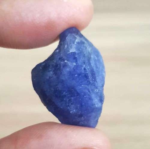 TANZANITE 48Cts. NATURAL VIOLET BLUE SPECIMEN ROUGH