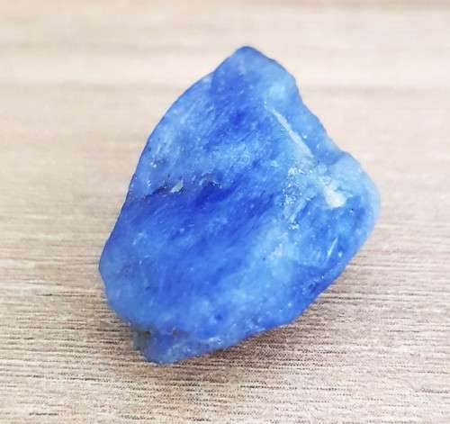 TANZANITE 33.60Cts. NATURAL VIOLET BLUE SPECIMEN ROUGH