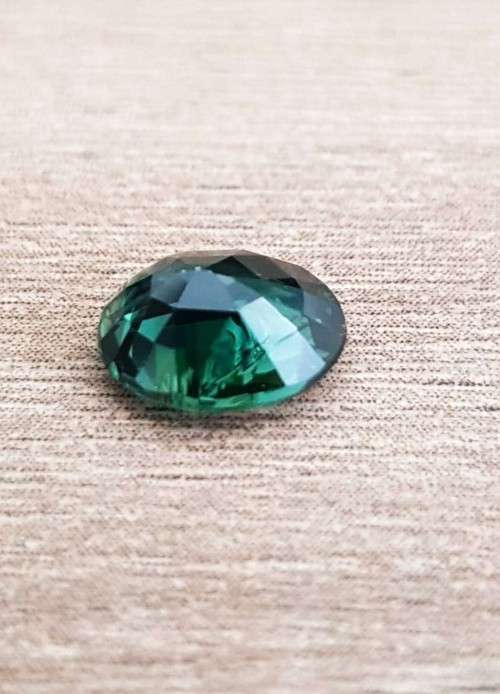 1.61Ct.  Sapphire  Oval Green Ravishing For Jewelry  Natural