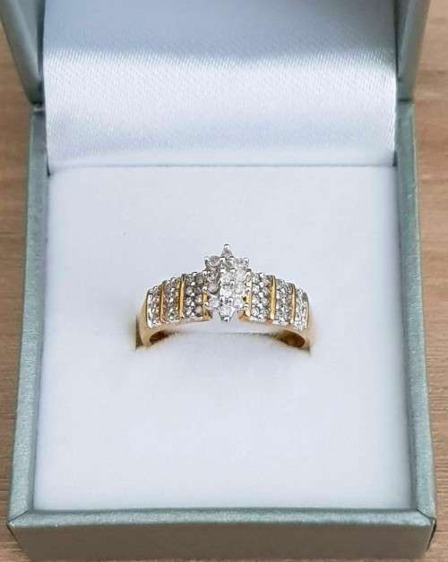 0.350ct CLUSTER DESIGN DIAMOND RING  WHITE GOLD LADIES  **SUNKISSED COLLECTION**