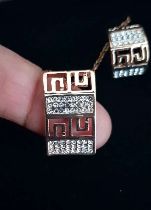 Swarovski **Aztecs Design** Necklace & Earrings Set Gold Plated  Link Chain