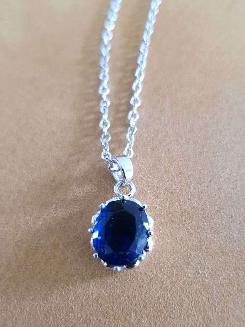 Swarovski  **Sapphire Blue Design** Necklace & Earrings Set Gold Plated  Link Chain