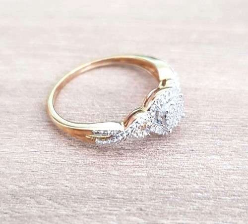 0.250ct  DESIGNER CLUSTER DIAMOND RING  YELLOW GOLD**SWIRL COLLECTION **