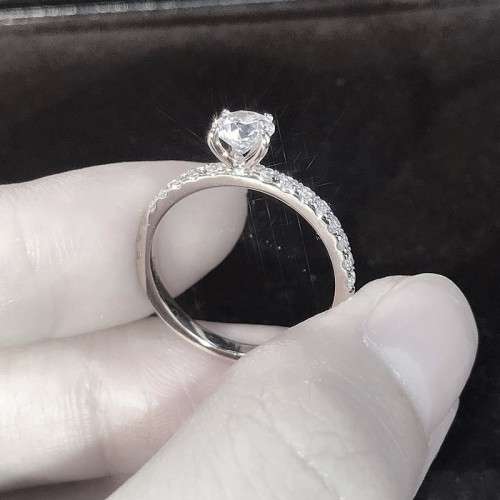 1Ct Ring Delysia King Women Trendy Shiny Crystal Ring Simplicity Elegant