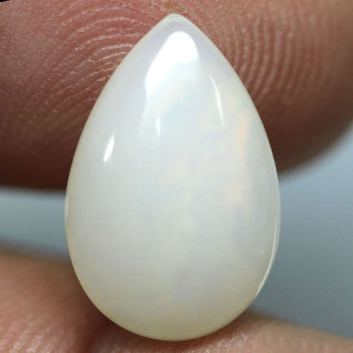 4.25Ct.  Opal Oval Cabochon White Colour Gem Lovely Ravishing! Ethiopian Natural