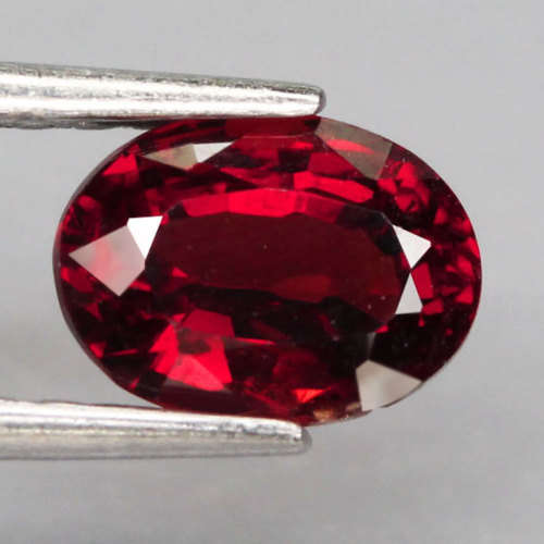 1.55Ct.  Spessartine Garnet Red Oval Shape Namibia Gem Good Sparkling! Natural