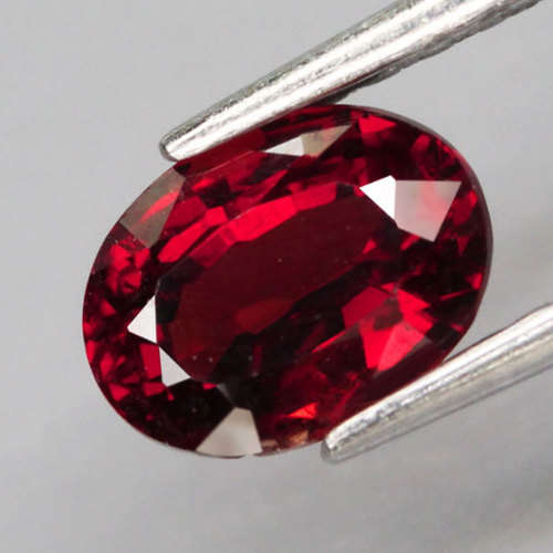 1.55Ct.  Spessartine Garnet Red Oval Shape Namibia Gem Good Sparkling! Natural