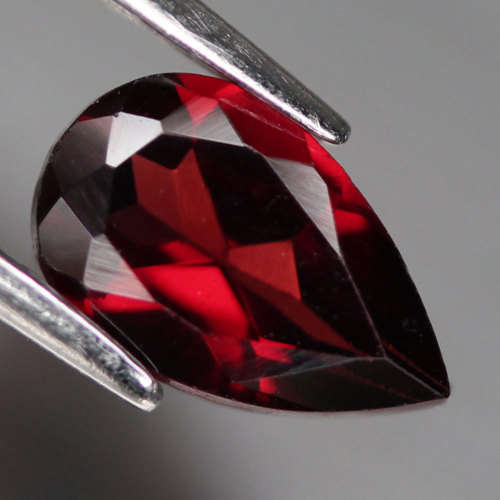 1.09Ct.  Spessartine Garnet Red Pear Namibia Good Quality & Gem Sparkling Natural
