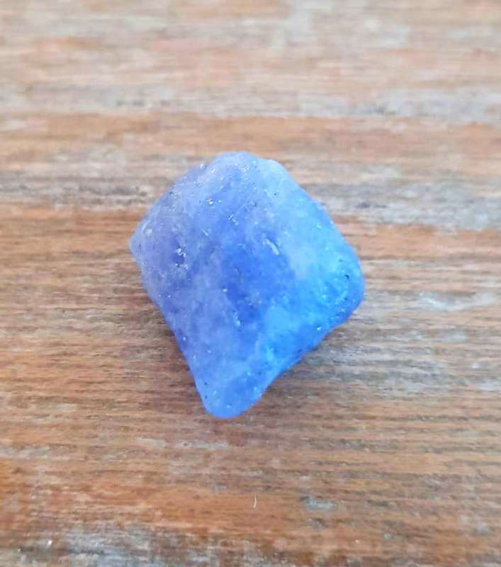 TANZANITE 20.30Cts. NATURAL VIOLET BLUE  ROUGH