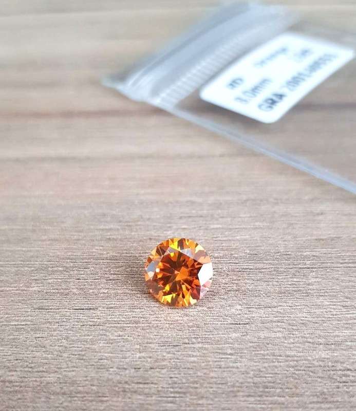 2Cts MOISSANITE ORANGE VVSI 8mm ROUND **GRA Certified **BRILLIANT CUT