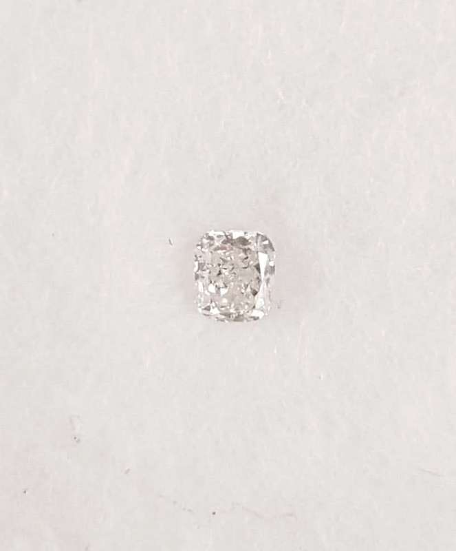0.15cts Diamond Cushion Cut VS2 Faint Pink  CERTIFIED