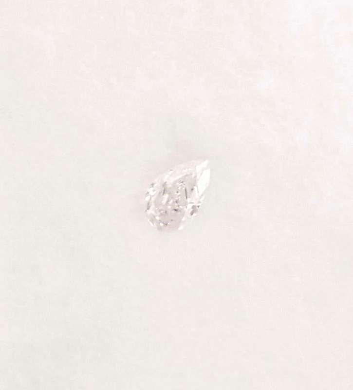0.11cts Diamond Pear Cut SI1 Faint Pink  CERTIFIED