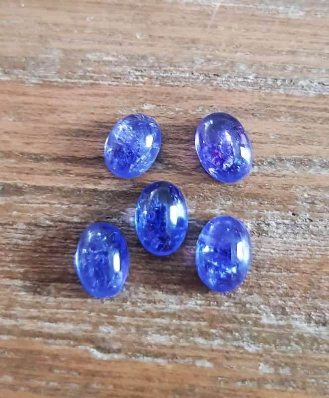 Purplish Blue Tanzanite 1Pcs Oval Cabochon 7x5MM. Ravishing Colour & Full Fire!