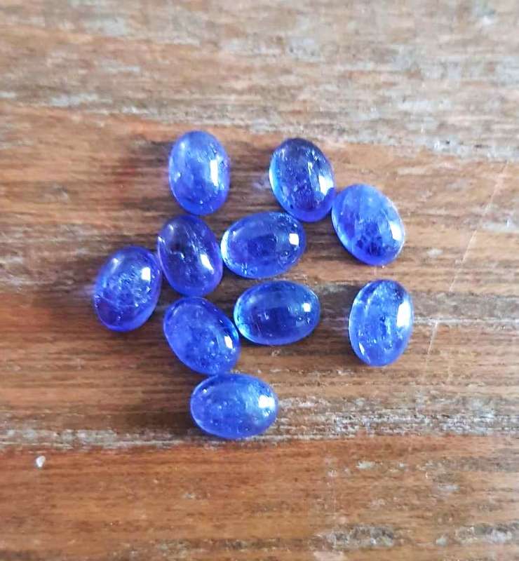 Purplish Blue Tanzanite 1Pcs Oval Cabochon 7x5MM. Ravishing Colour & Full Fire!