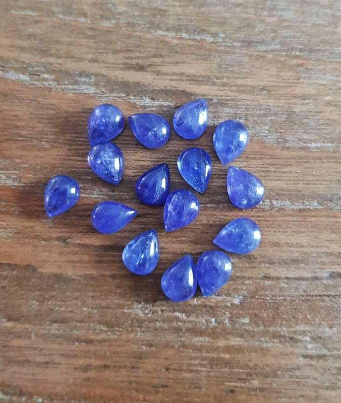 Purplish Blue Tanzanite 1Pcs Pear Cabochon 6x8MM. Ravishing Colour & Full Fire!