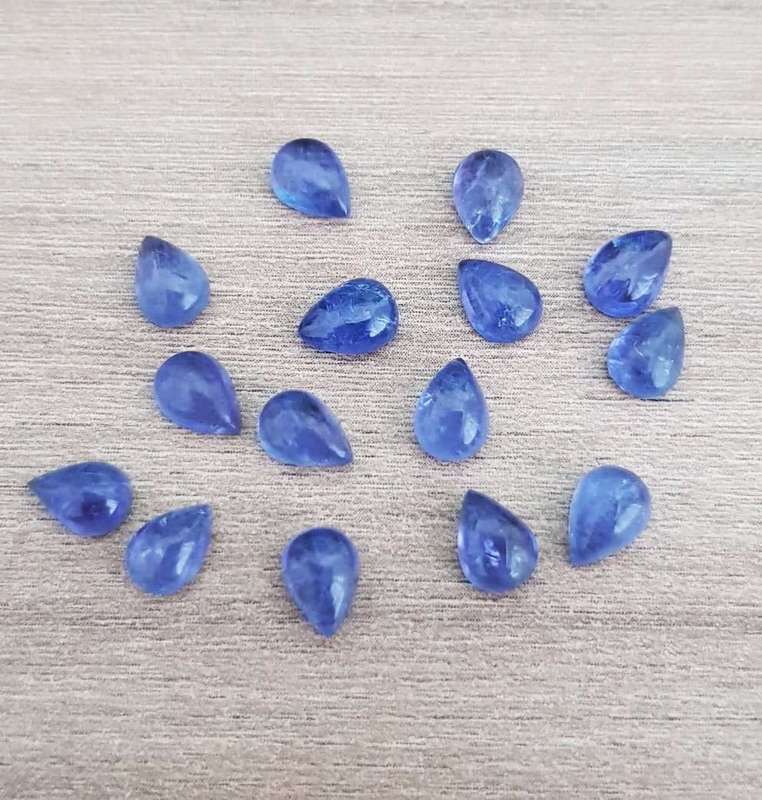 Purplish Blue Tanzanite 1Pcs Pear Cabochon 7x5MM. Ravishing Colour & Full Fire!