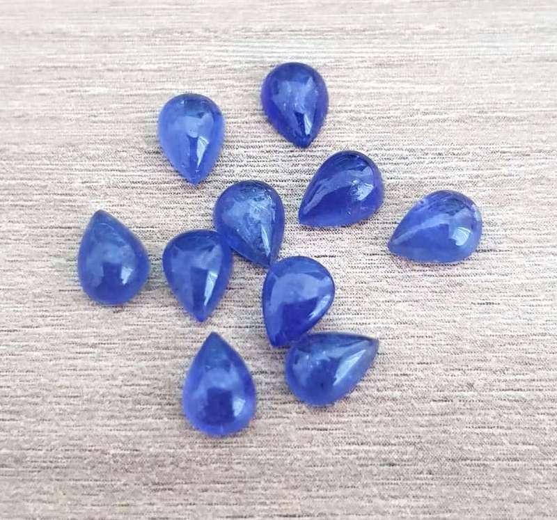 Purplish Blue Tanzanite 1Pcs Pear Cabochon 7x5MM. Ravishing Colour & Full Fire!