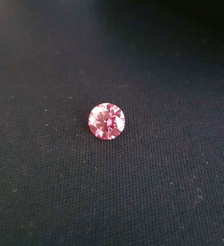 2CT  MOISSANITE PINK ROUND 8.0mm VVSI  BRILLIANT CUT** GRA CERTIFIED**