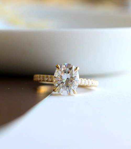 1.00 Carat Moissanite Oval **GRA Certified** VVSI/D Engagement Ring Yellow Gold