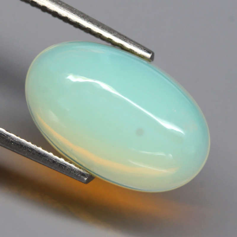 2.61Ct. Opal Oval Cabochon Multi Colours Glittering Rainbow 3D! Ethiopian Natural