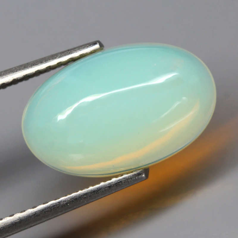 2.61Ct. Opal Oval Cabochon Multi Colours Glittering Rainbow 3D! Ethiopian Natural