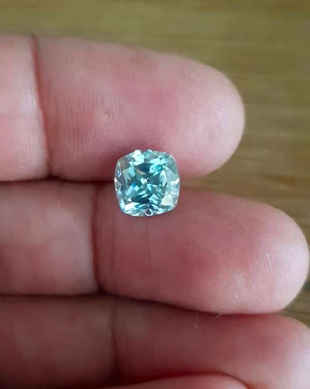 2.50ct MOISSANITE  **ICE BLUE** CUSHION VVS1  COLOUR  LOOSE GEM