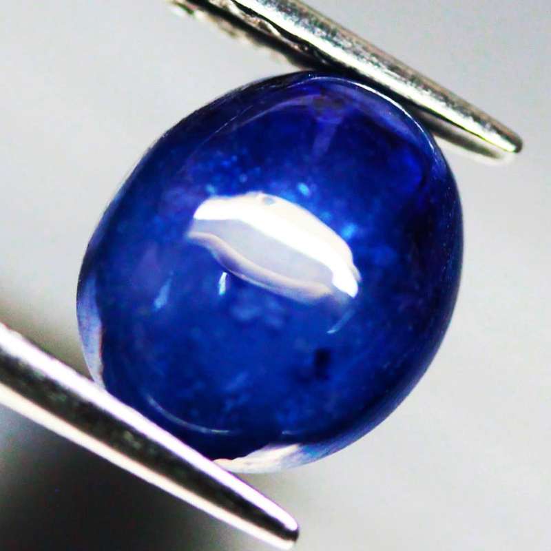 4.13Ct.  Sapphire Cornflower Blue Oval Cabochon Natural