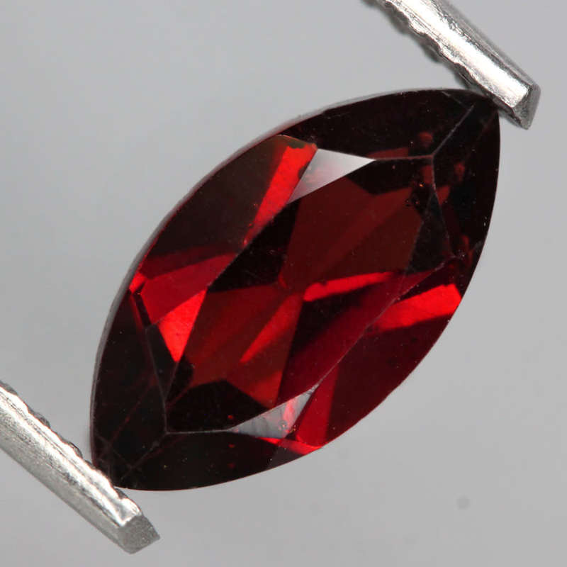 1.64Ct. Spessartite Garnet Red Marquise Namibia Gem Good Sparkling Natural
