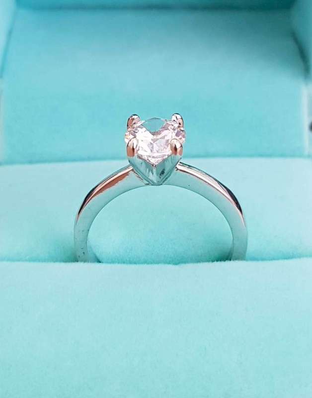 Fancy Four Claw Classic Style 1 Carat NSCD Diamond Engagement Ring