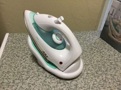 AIM CORDLESS STEAM IRON