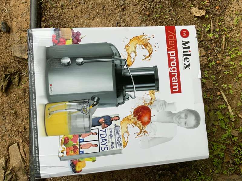 BRAND NEW MILEX JUICE MAKER