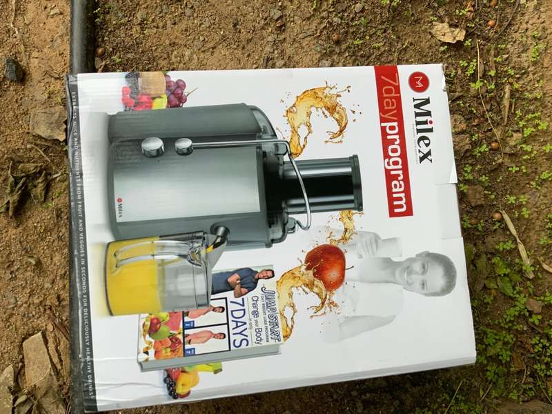 BRAND NEW MILEX JUICE MAKER
