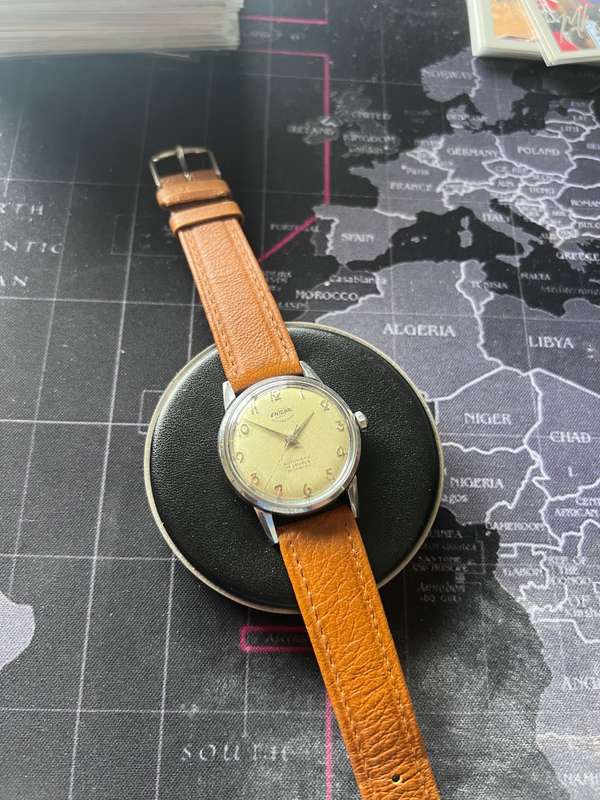Vintage Enicar Ultrasonic Automatic Watch Waffle/Honeycomb Dial 34mm