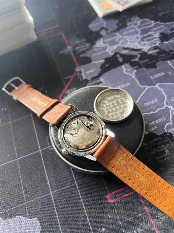 Vintage Enicar Ultrasonic Automatic Watch Waffle/Honeycomb Dial 34mm