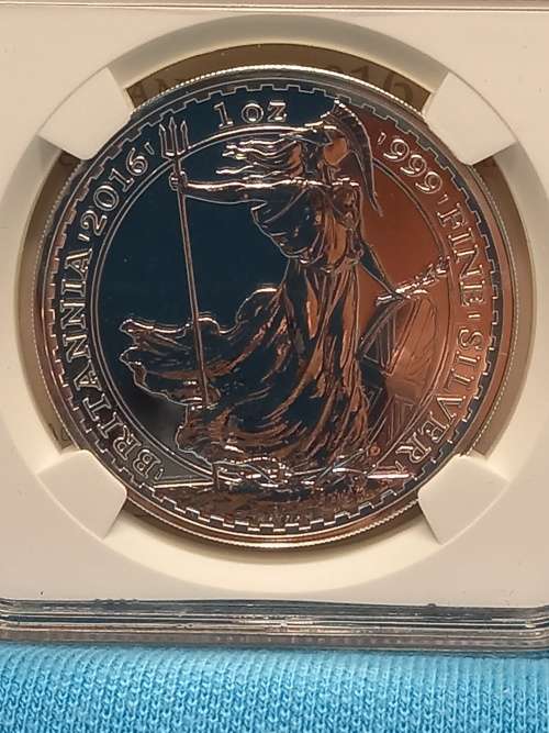 2016 Great Britain 2 Pound Britannia - Plain Fields