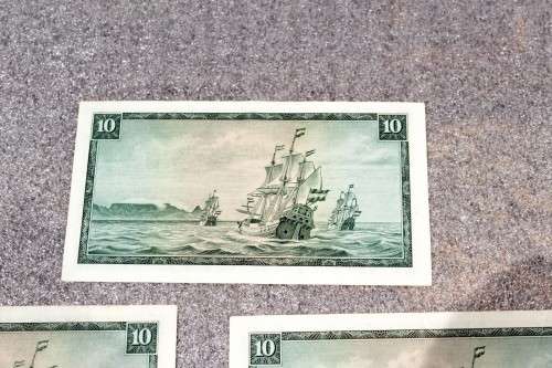 R10 - TW de Jongh - Nine notes - Good, used condition - Low price - Bid now!