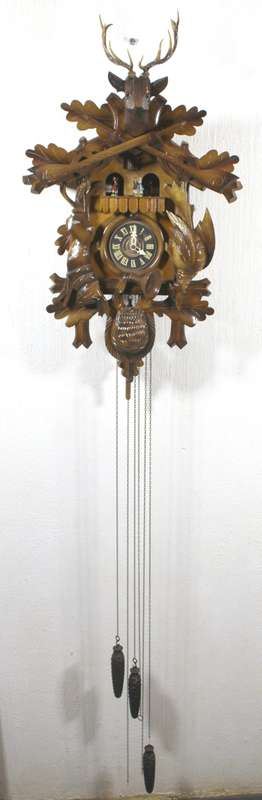 Vintage Black Forest Cuckoo clock - West German movement - Dancing couples - Stunning!! Bid now!!