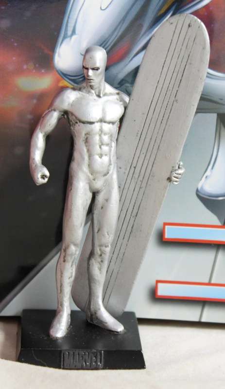 Classic Marvel Collection - Lead, hand painted figurine with book - Silver Surfer - #7 - Bid Now!