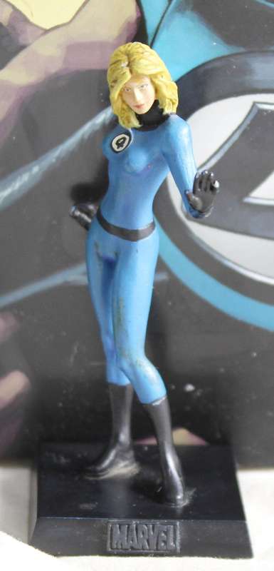 Classic Marvel collection - lead, hand painted figurine with book - Invisible Woman