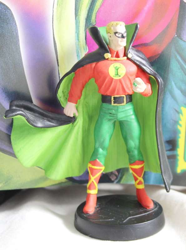 DC Comics - Lead, hand painted figurine with book - Golden Age Green Lantern - #41 - Bid Now!