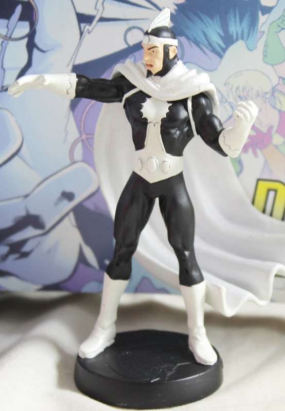 DC comics - lead, hand painted figurine with book - Doctor Light #44