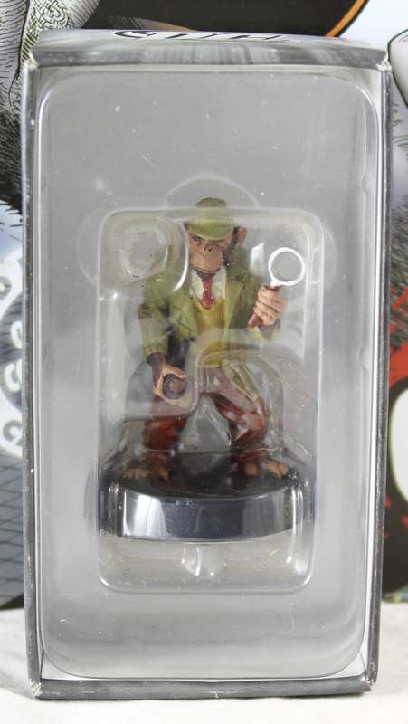 DC Comics - Lead, hand painted figurine with book - Detective Chimp #69