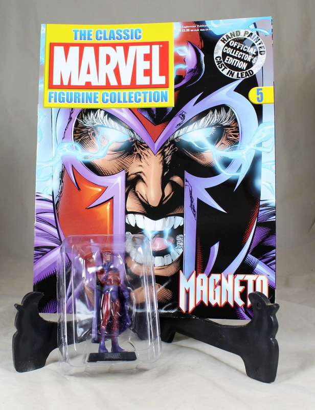 Classic Marvel - action figure and book - Magneto